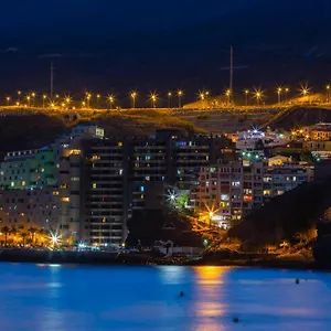 Apartamento Coqueto En El Puerto Deportivo De, Radazul