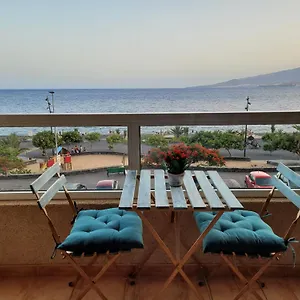 Apartamento Primera Línea De Playa Con Vistas Al Mar - Workation, Radazul